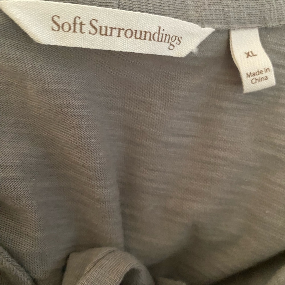 Soft Surroundings‎ women ’s asymmetric tunic Size XL Soft Sage color - Picture 3 of 4